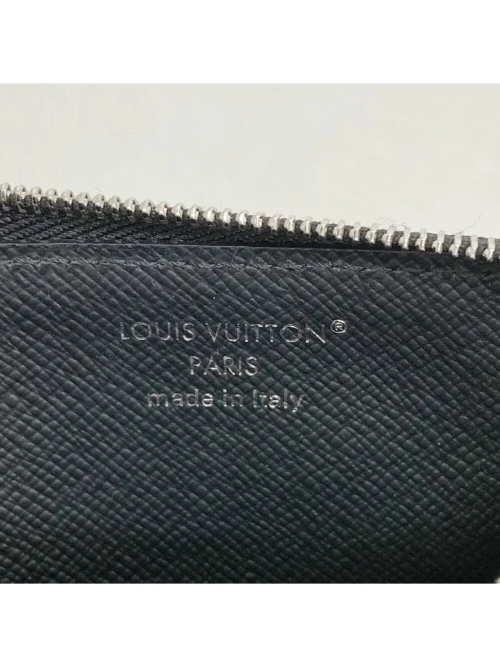 Louis Vuitton Coin Case Taigarama Card Holder Black